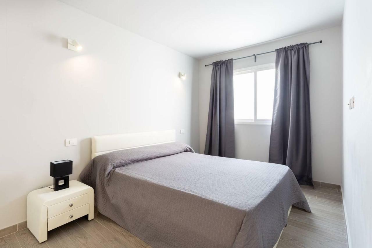 Torres Del Sol Apartment Arona  Exterior photo